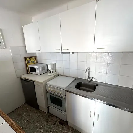 Confortable 2 Pieces A 60m De La - Fr-1-837-10 Apartment